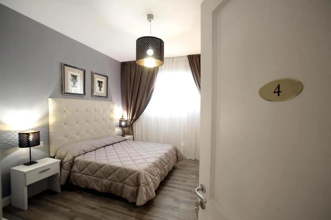 Florence Rooms67